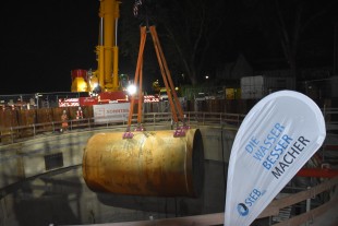 StEB Köln: Tunnelbohrmaschine „Henriette“ erfolgreich geborgen – Abschluss des ersten Rohrvortriebs für den Rheindüker