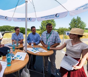 Pressetermin am Einlassbauwerk im Retentionsraum
