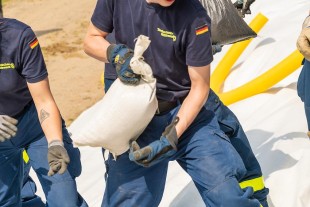 Freiwillige gesucht: Gemeinsam Köln hochwasserfest machen